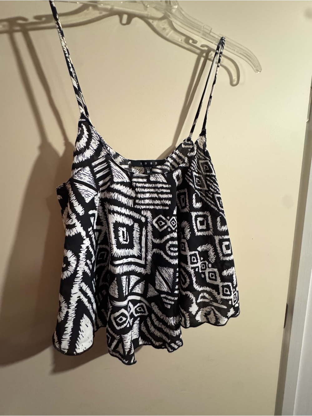 Black & White Patterned Women's Spaghetti Strap crop Tank Top